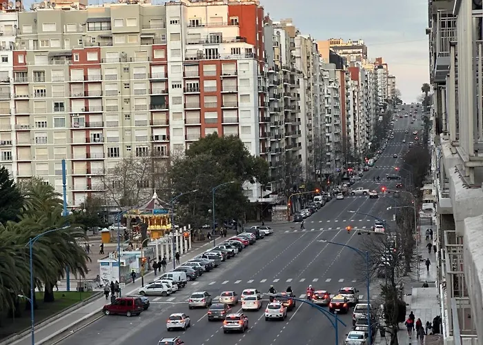 Av Colon 1