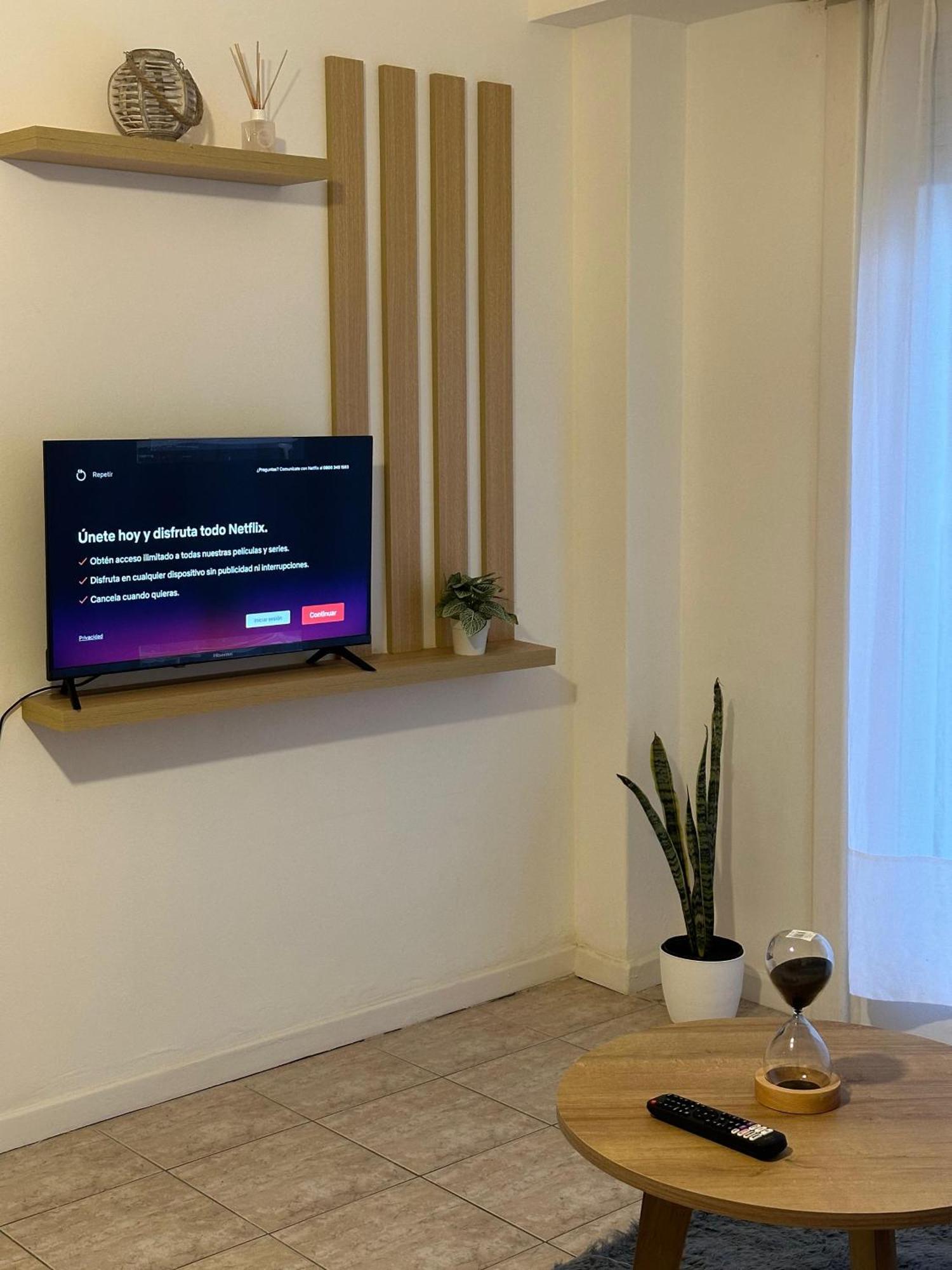 Apartment Av Colon 1 *
