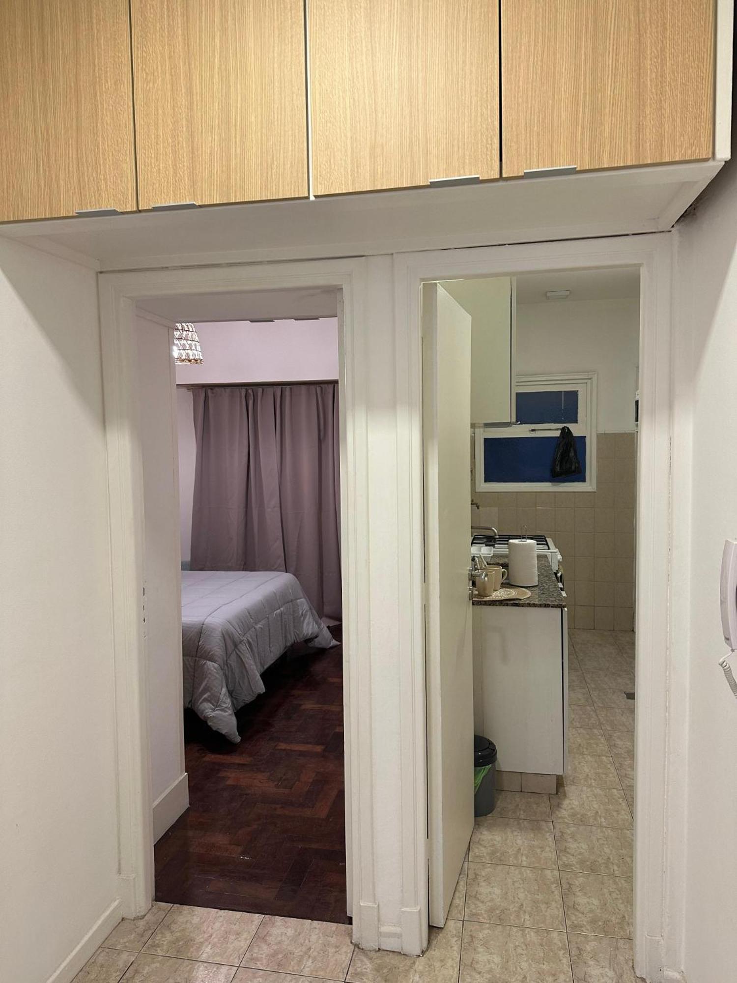 Av Colon 1 Apartment *
